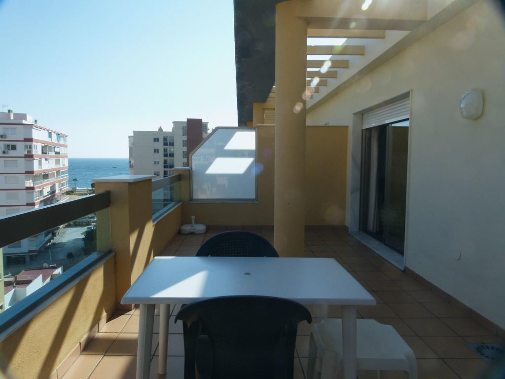 Apartamentos Proamar Torre Del Mar Quarto foto